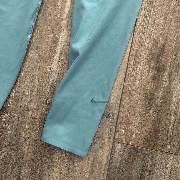 Nike Teal Leggings XS - Picture 3 of 7